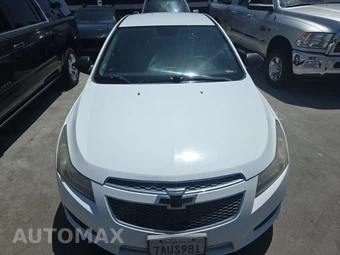2013 Chevrolet Cruze LS 1SA – miniatura 2