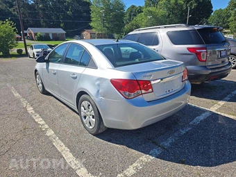 2013 Chevrolet Cruze LS 1SB – miniatura 2