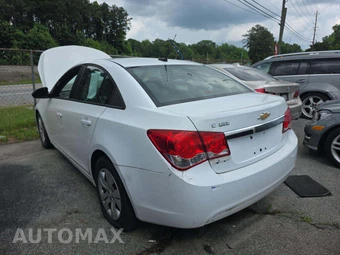 2013 Chevrolet Cruze LS 1SB – miniatura 2