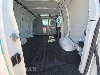 2013 Chevrolet Express 1500 Cargo Van 1WT 135.0" WB - miniatura 15