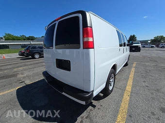 2013 Chevrolet Express 1500 Cargo Van 1WT 135.0" WB - miniatura 4