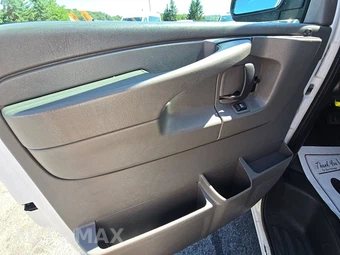 2013 Chevrolet Express 1500 Cargo Van 1WT 135.0" WB - miniatura 9