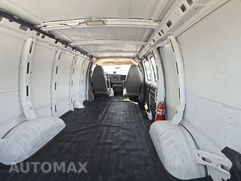 2013 Chevrolet Express 1500 Cargo Van 1WT 135.0" WB - miniatura 15