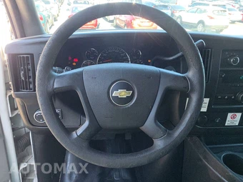 2013 Chevrolet Express 1500 Cargo Van 1WT 135.0" WB - miniatura 10