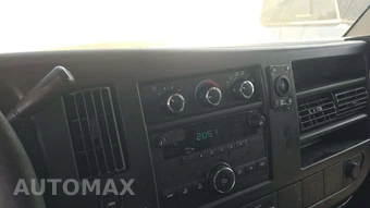2013 Chevrolet Express 1500 Cargo Van 1WT 135.0" WB - miniatura 26