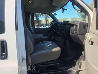 2013 Chevrolet Express 1500 Cargo Van 1WT 135.0" WB - miniatura 8