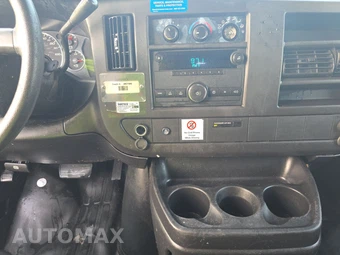 2013 Chevrolet Express 1500 Cargo Van 1WT 135.0" WB – miniatura 11