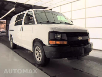 2013 Chevrolet Express 1500 Cargo Van 1WT 135.0" WB – miniatura 3