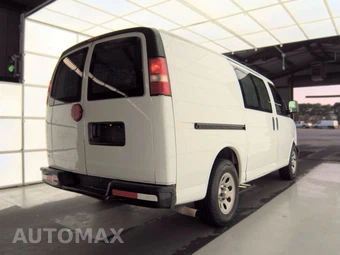 2013 Chevrolet Express 1500 Cargo Van 1WT 135.0" WB – miniatura 4