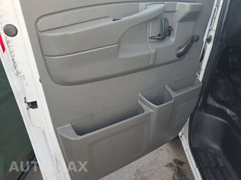 2013 Chevrolet Express 1500 Cargo Van 1WT 135.0" WB – miniatura 9