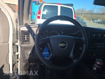 2013 Chevrolet Express 1500 Cargo Van 1WT 135.0" WB – miniatura 10