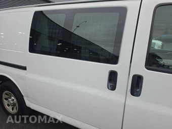 2013 Chevrolet Express 1500 Cargo Van 1WT 135.0" WB - miniatura 13
