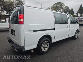 2013 Chevrolet Express 1500 Cargo Van 1WT 135.0" WB - miniatura 4