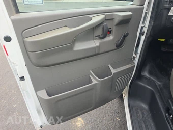 2013 Chevrolet Express 1500 Cargo Van 1WT 135.0" WB - miniatura 9