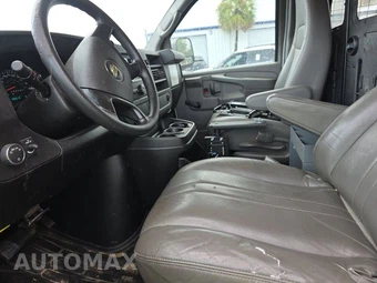 2013 Chevrolet Express 1500 Cargo Van 1WT 135.0" WB - miniatura 16