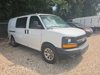 2013 Chevrolet Express 1500 Cargo Van 1WT 135.0" WB - miniatura 20