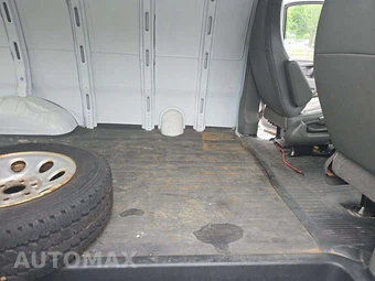 2013 Chevrolet Express 1500 Cargo Van 1WT 135.0" WB – miniatura 13