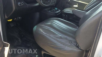 2013 Chevrolet Express 1500 Cargo Van 1WT 135.0" WB - miniatura 33