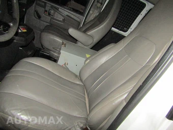 2013 Chevrolet Express 1500 Cargo Van 1WT 135.0" WB – miniatura 10