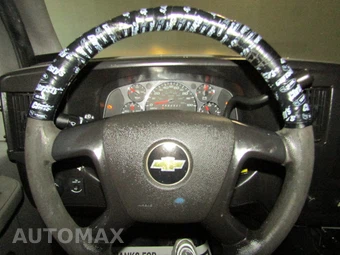 2013 Chevrolet Express 1500 Cargo Van 1WT 135.0" WB – miniatura 11