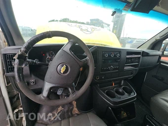 2013 Chevrolet Express 2500 Cargo Van 1WT 135.0" WB - miniatura 11