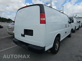 2013 Chevrolet Express 2500 Cargo Van 1WT 135.0" WB - miniatura 4