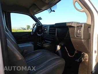 2013 Chevrolet Express 2500 Cargo Van 1WT 135.0" WB - miniatura 8