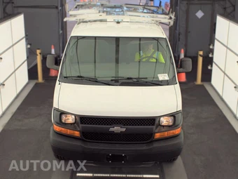 2013 Chevrolet Express 2500 Cargo Van 1WT 135.0" WB - miniatura 2