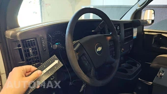 2013 Chevrolet Express 2500 Cargo Van 1WT 135.0" WB - miniatura 24