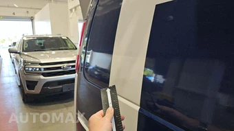 2013 Chevrolet Express 2500 Cargo Van 1WT 135.0" WB - miniatura 32