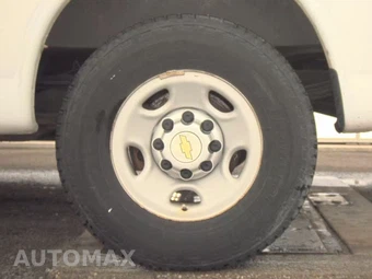 2013 Chevrolet Express 2500 Cargo Van 1WT 135.0" WB - miniatura 12