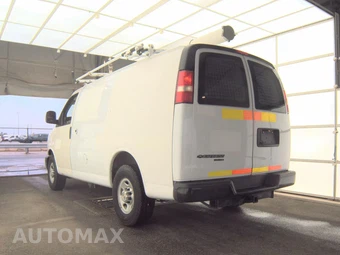 2013 Chevrolet Express 2500 Cargo Van 1WT 135.0" WB - miniatura 8