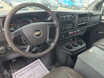 2013 Chevrolet Express 2500 Cargo Van 1WT 135.0" WB – miniatura 11