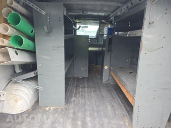 2013 Chevrolet Express 2500 Cargo Van 1WT 135.0" WB – miniatura 17