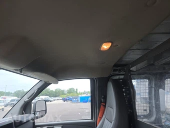 2013 Chevrolet Express 2500 Cargo Van 1WT 135.0" WB – miniatura 18