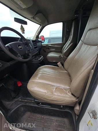 2013 Chevrolet Express 2500 Cargo Van 1WT 135.0" WB - miniatura 6