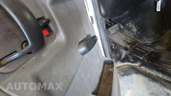 2013 Chevrolet Express 2500 Cargo Van 1WT 135.0" WB – miniatura 27