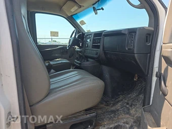 2013 Chevrolet Express 2500 Cargo Van 1WT 135.0" WB – miniatura 8