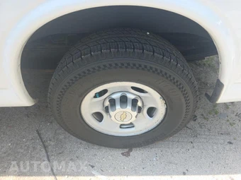2013 Chevrolet Express 2500 Cargo Van 1WT 135.0" WB – miniatura 11
