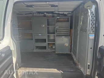 2013 Chevrolet Express 2500 Cargo Van 1WT 135.0" WB – miniatura 16