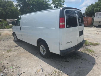 2013 Chevrolet Express 2500 Cargo Van 1WT 135.0" WB – miniatura 6