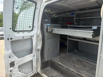 2013 Chevrolet Express 2500 Cargo Van 1WT 135.0" WB - miniatura 18