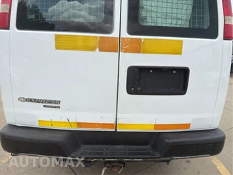 2013 Chevrolet Express 2500 Cargo Van 1WT 135.0" WB - miniatura 24