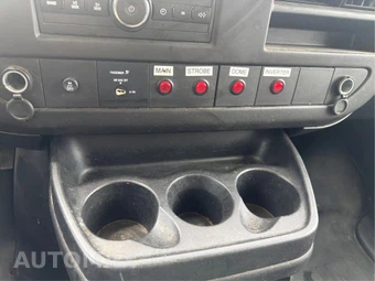 2013 Chevrolet Express 2500 Cargo Van 1WT 135.0" WB - miniatura 35