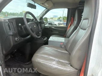 2013 Chevrolet Express 2500 Cargo Van 1WT 135.0" WB - miniatura 9