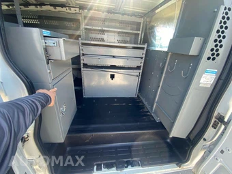 2013 Chevrolet Express 2500 Cargo Van 1WT 135.0" WB - miniatura 11