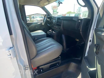 2013 Chevrolet Express 2500 Cargo Van 1WT 135.0" WB - miniatura 12