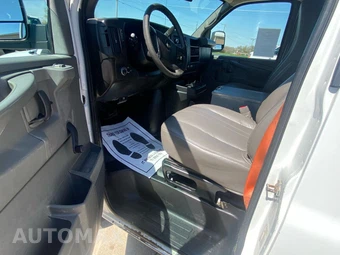 2013 Chevrolet Express 2500 Cargo Van 1WT 135.0" WB - miniatura 13