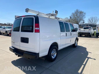 2013 Chevrolet Express 2500 Cargo Van 1WT 135.0" WB - miniatura 7