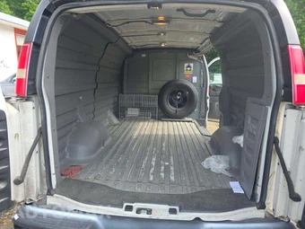 2013 Chevrolet Express 2500 Cargo Van 1WT 135.0" WB – miniatura 13